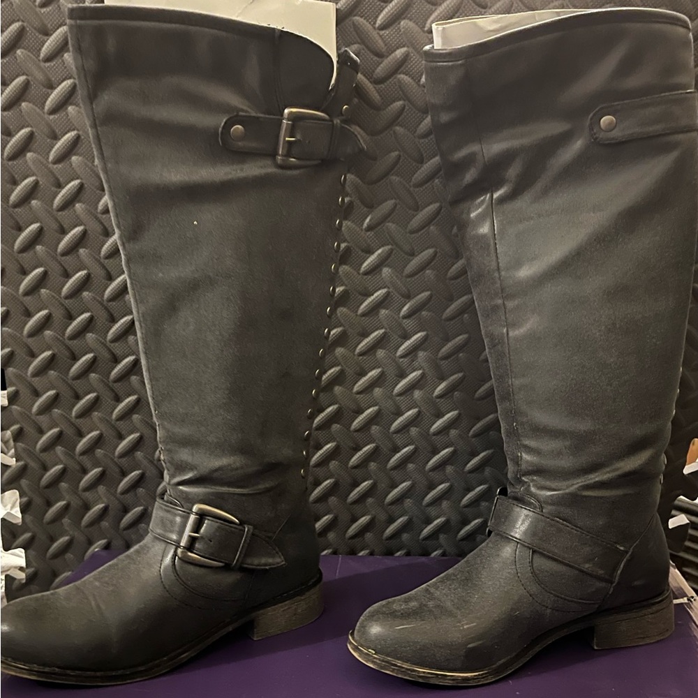 Madden Girl Knee High boots gray size 5